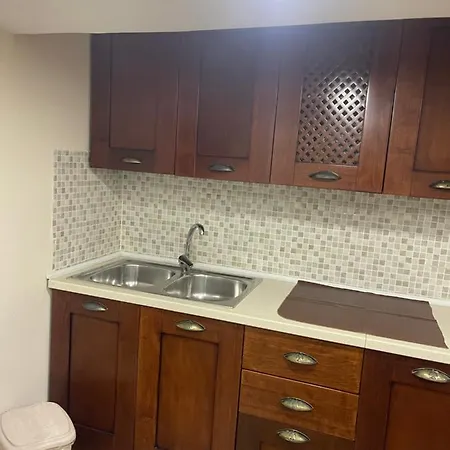 E&g House Nyaraló *